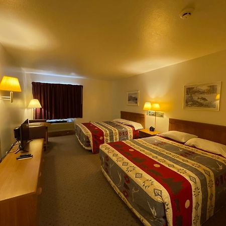 Ausable Valley Inn Mio Εξωτερικό φωτογραφία